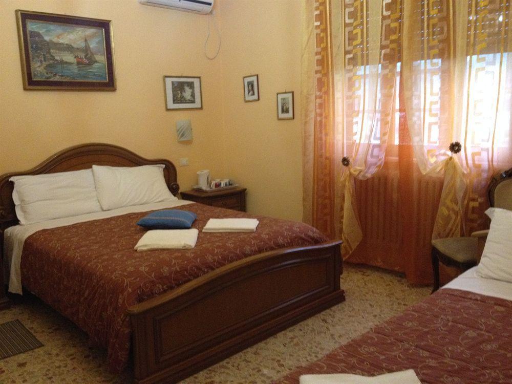 Bed and Breakfast A Casa Doina Airport2 Пиза Экстерьер фото